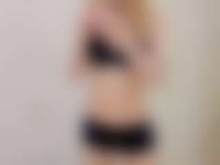 Live cam show with KarrySzweda - Tattoos on Cam Slut