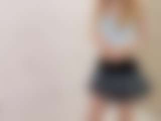 Live cam show with KarrySzweda - Thin on Camsoda