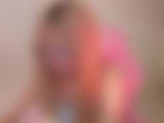 Live cam show with KarrySzweda - Asian Public on Camsoda