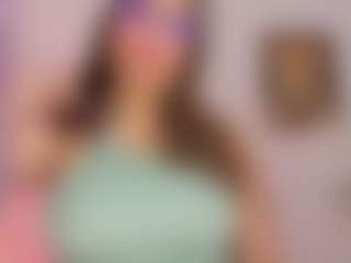 Live cam show with Oriana - Blonde Hair on luckytryst.com