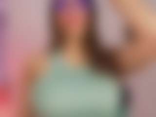 Live cam show with Oriana - Hairy Pussy on Camsoda