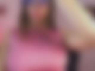Live cam show with Oriana - Erotic Dance on SquirtSoMuch