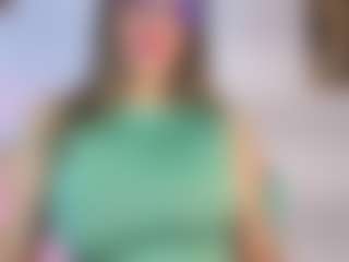 Live cam show with Oriana - Grandes Tetas on Livezox