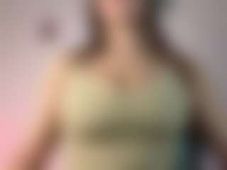 Live cam show with Oriana - Blonde Hair HD on Camiplay Live