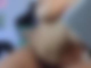 Oriana's Live Sex Cam Show