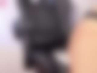 Oriana's Live Sex Cam Show