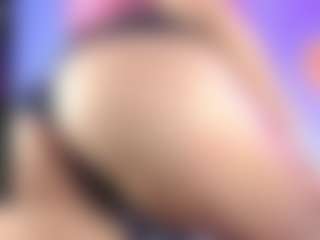 Oriana's Live Sex Cam Show