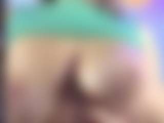 Live cam show with Oriana - Spank on sexytreat.net