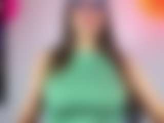 Live cam show with Oriana - Facial Piercings on live.xheat.ai
