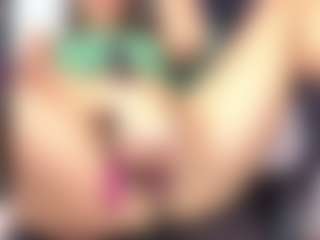 Live cam show with Oriana - Arab Athletic on justonemore.cc