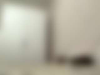 Live cam show with Jasmine - Facial on xDating