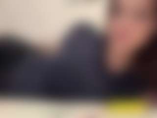 Live cam show with Jasmine - Facial on SpunkLive