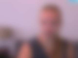 Live cam show with RoseAmazing - Nipple Piercings on Milfs Live
