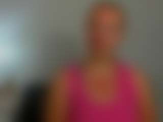 Live cam show with RoseAmazing - Body Massage on Gym Cam Girls