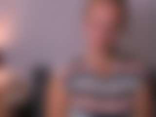 Live cam show with RoseAmazing - Blue Eyes on madthumbs