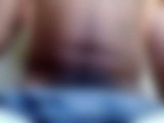 Эротическая трансляция с royblackbiglatin — Car на Camsoda