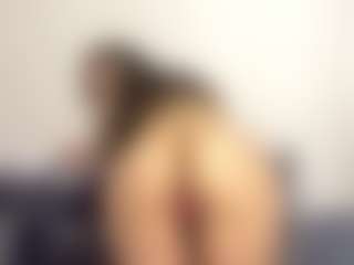 Live cam show with TamieDerosia - Skinny on Nude Live Now