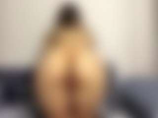 Live cam show with TamieDerosia - Skinny on Camsoda