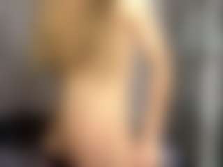 TamieDerosia's Live Sex Cam Show