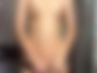 Live cam show with TamieDerosia - Body Massage on Camsoda