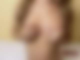 TamieDerosia's Live Sex Cam Show