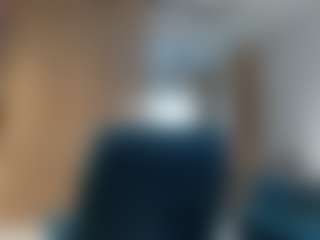 Tiny-Blush's Live Sex Cam Show