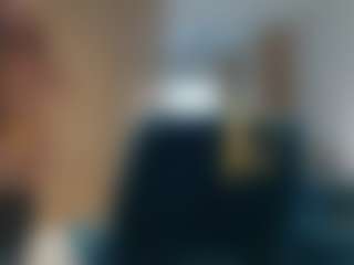 Live cam show with Tiny-Blush - Young Adult on 1on1-livenow