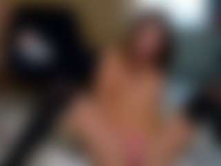Tiny-Blush's Live Sex Cam Show