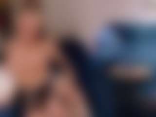 Tiny-Blush's Live Sex Cam Show