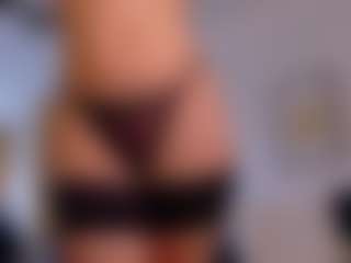 Live cam show with Tiny-Blush - Small Tits on Latina Girls