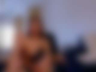 Live cam show with Tiny-Blush - Brown Eyes on Camming Site