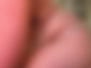 Live cam show with Mia - Eating Pussy on Fling VIP Chat