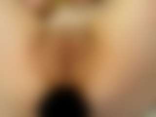 Mia's Live Sex Cam Show