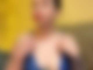 Live cam show with Mia - Genital Piercings on instabang