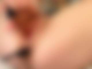 Live cam show with Mia - Blue Eyes on Adult Interactions