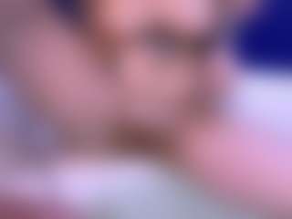 Live cam show with Mia - Playdildo on TeamSkeetLive