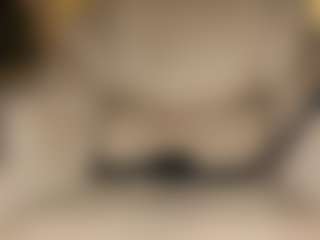 Live cam show with Mia - Grey on Dolls Live