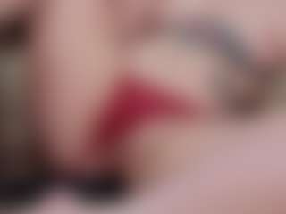 Live cam show with Mia - Thin on galaxygirlnitro.com