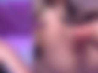 Live cam show with AriHale - Average on SquirtSoMuch