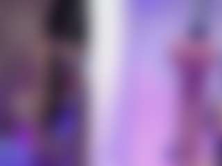 Live cam show with AriHale - Solo on live18s.com