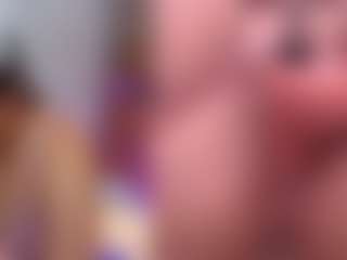 Live cam show with AriHale - Middle Aged on xDating