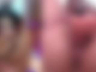 Live cam show with AriHale - Average on SxyPornLive
