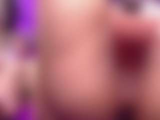 AriHale's Live Sex Cam Show