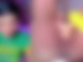 Live cam show with AriHale - Average on Gym Cam Girls