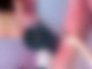 Live cam show with AriHale - Skinny on Big Tits