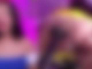 Live cam show with AriHale - Cute on CamwithHer
