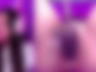 Live cam show with AriHale - Dominant on Camsoda