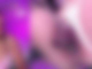 Live cam show with AriHale - Sexy on CamwithHer
