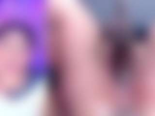 Live cam show with AriHale - Average on nudelive.tv