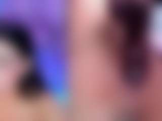 Live cam show with AriHale - Average on 1on1-livenow
